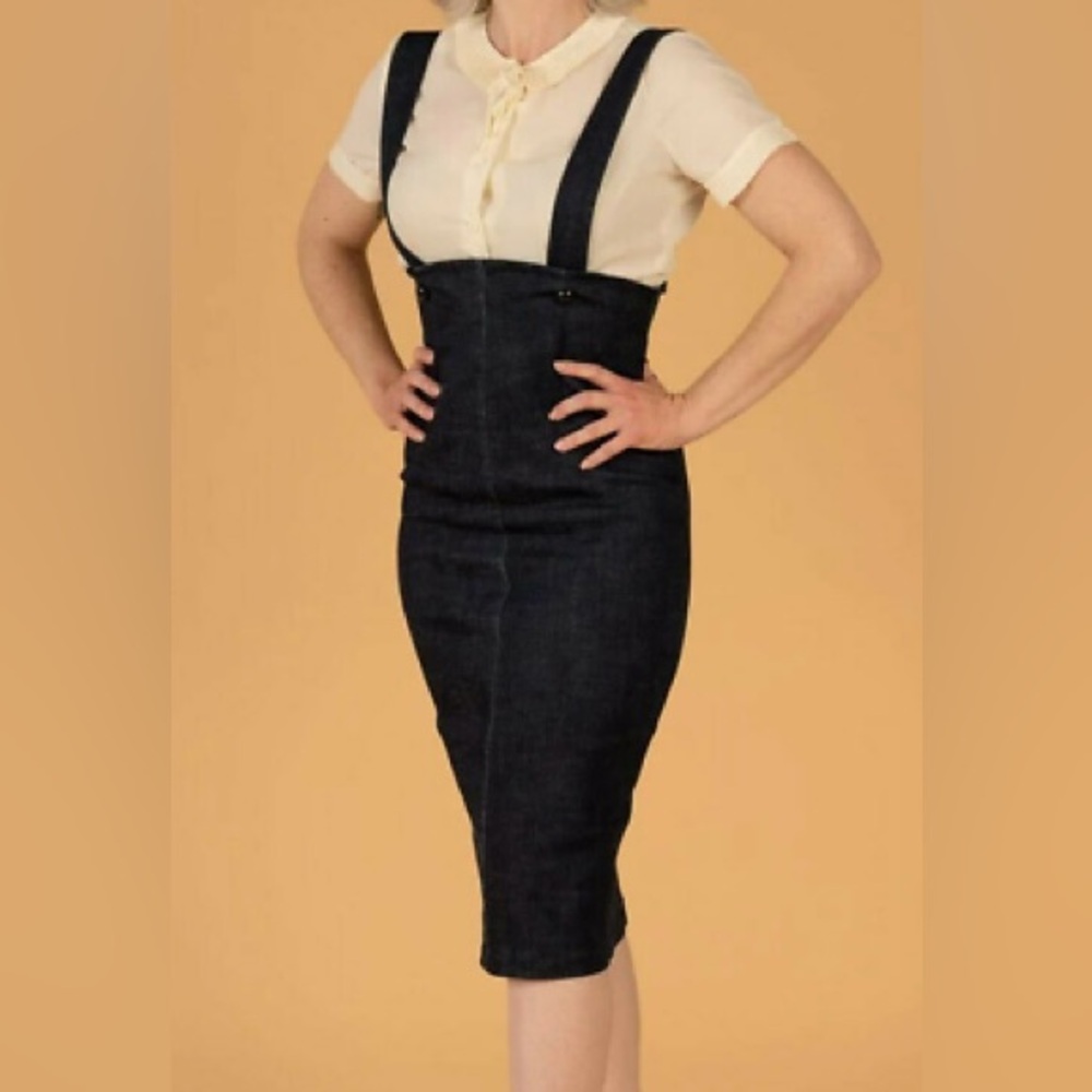 Bettie Page Tatyana jumper wiggle